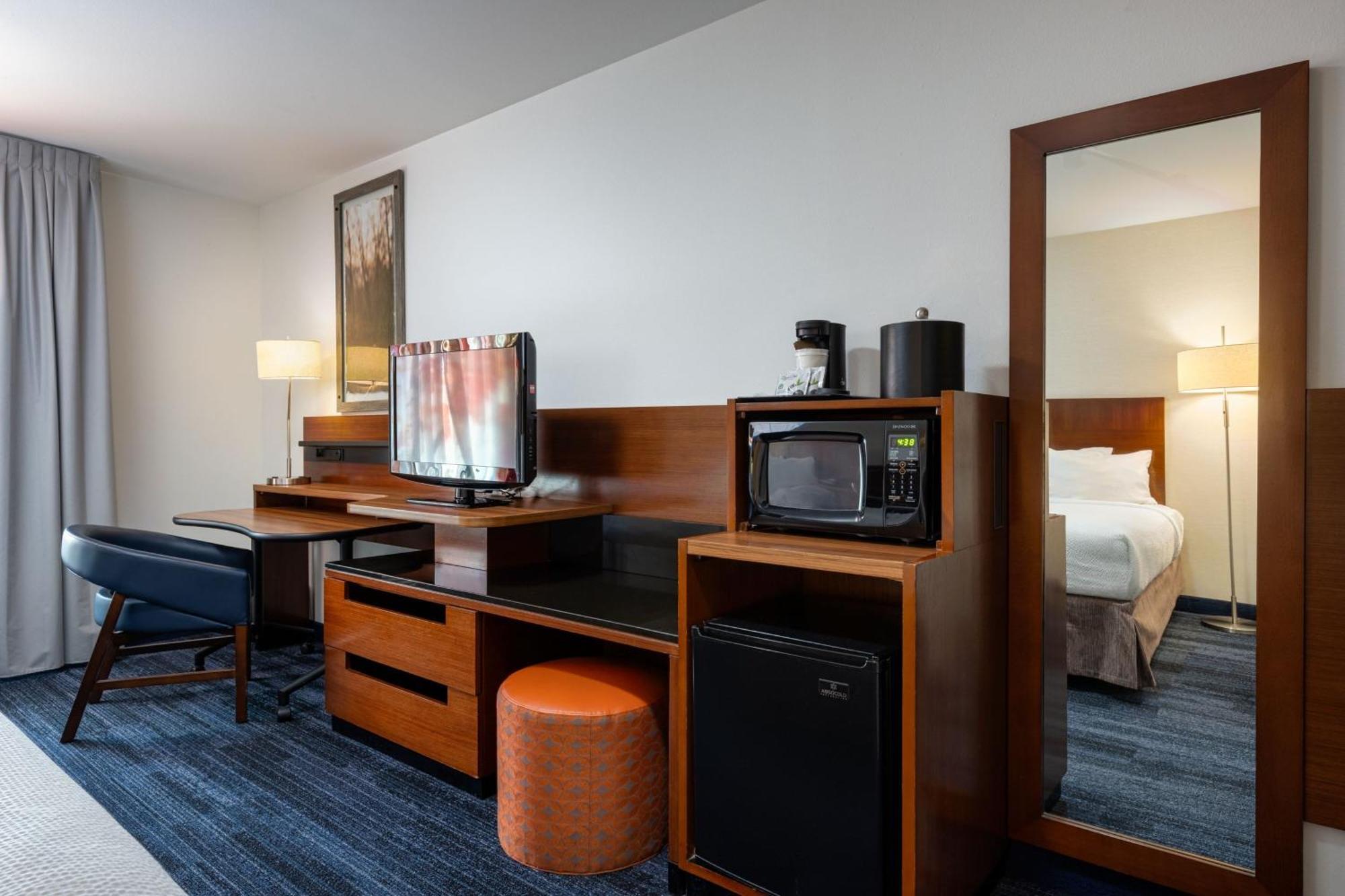 Fairfield Inn & Suites By Marriott Smithfield Exterior foto